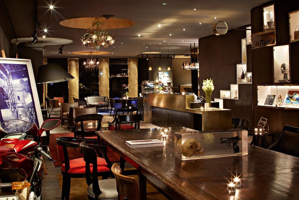 Qt ウエリントン アパートメンツ ウェリントン エクステリア 写真 The interior of the bar