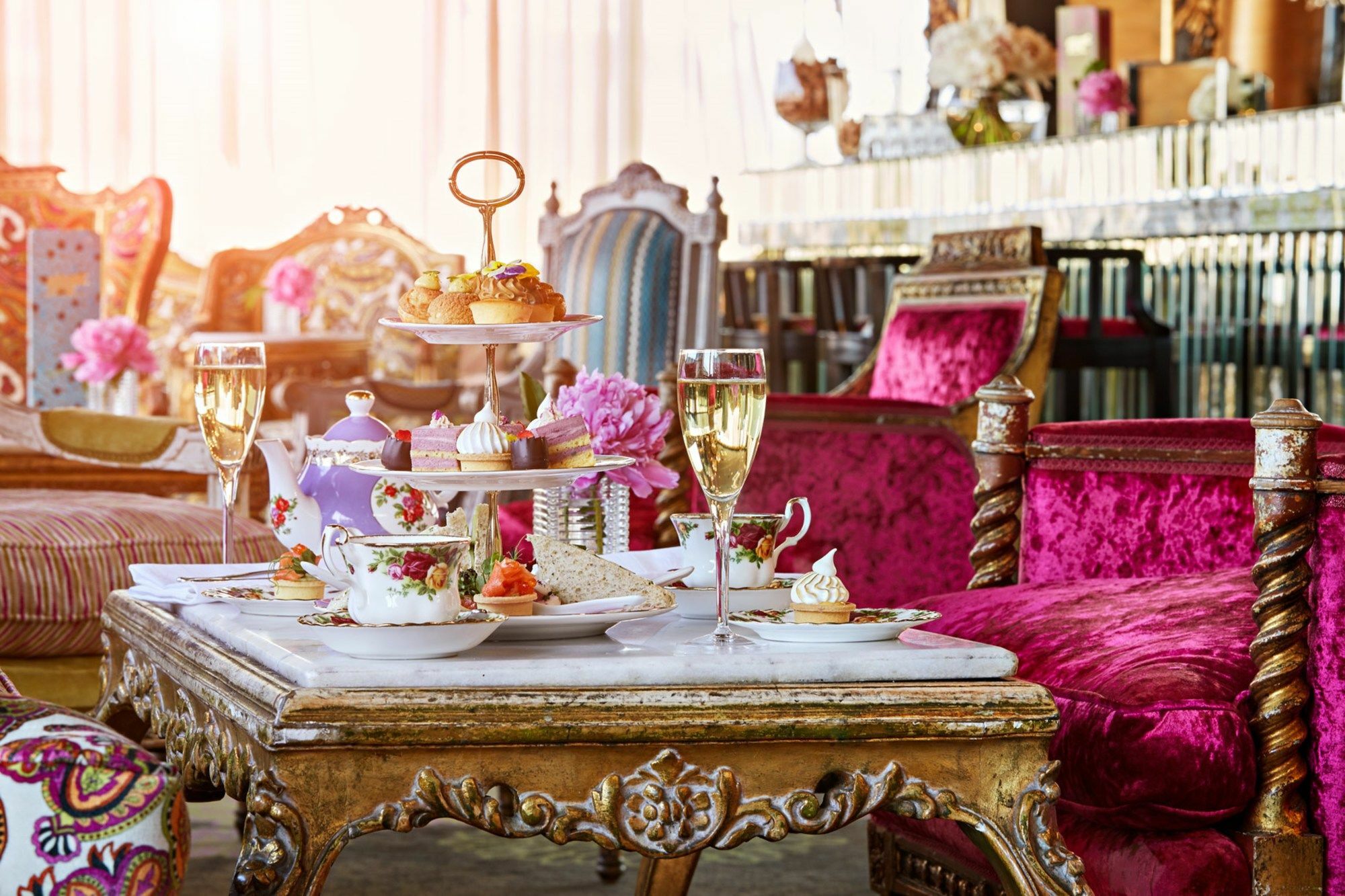 Qt ウエリントン アパートメンツ ウェリントン エクステリア 写真 Tea time at the Taj Mahal Palace